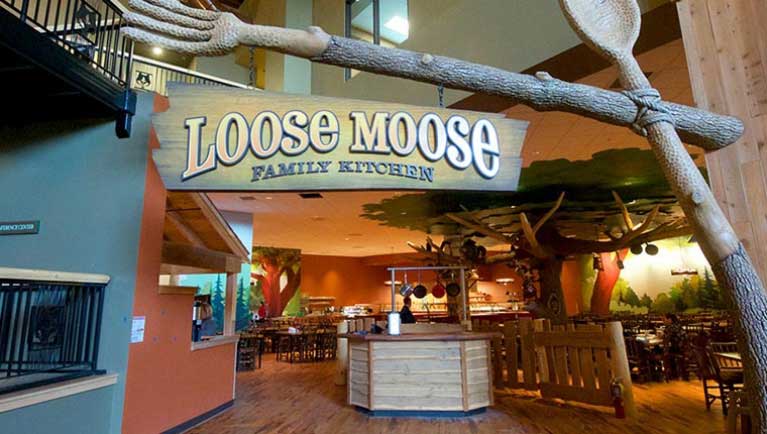 Loose Moose Cottage breakfast buffet food station